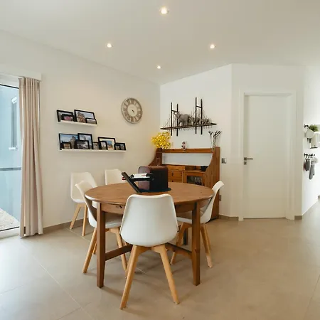 Cazenn Salir Do Porto - House