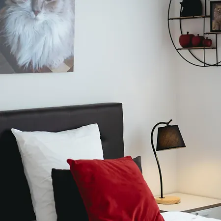 Villa Cazenn Salir Do Porto - House *