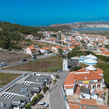 فيلة Cazenn Salir Do Porto - House *